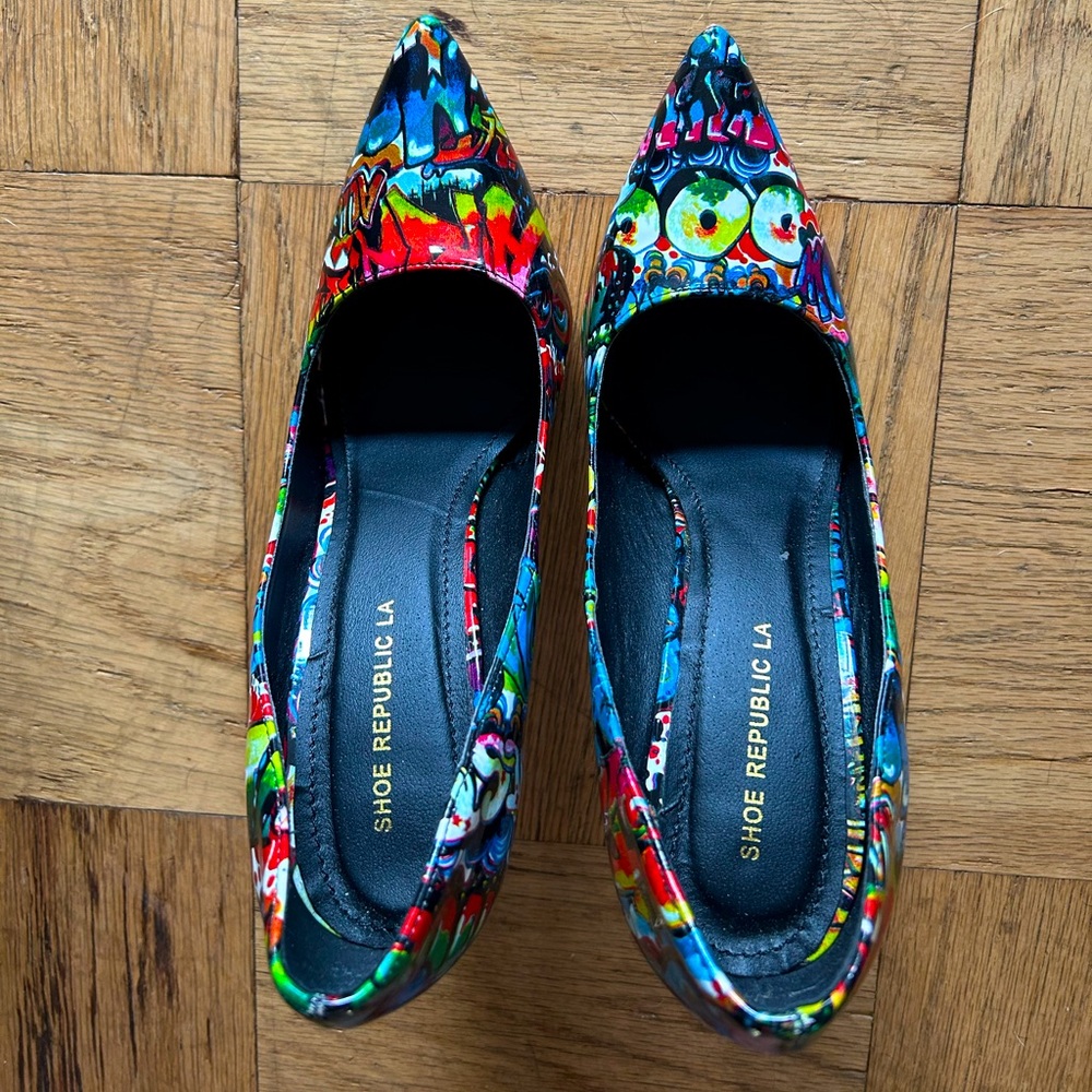 Shoe Republic LA graffiti pump heels